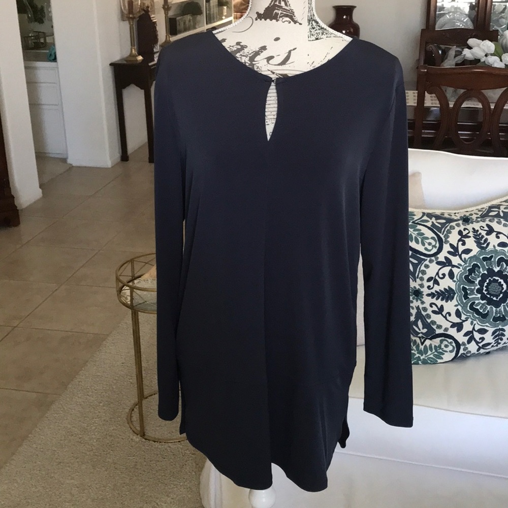 Elegant Jones Of New York Top NWT